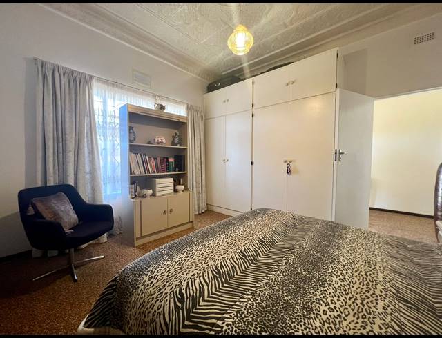 4 BEDROOM SEMI DETACHED FOR SALE IN ROSETTENVILLE